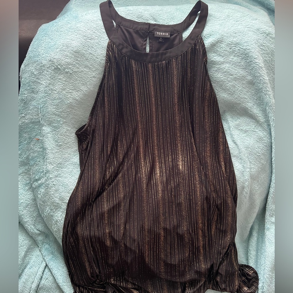 Torrid tank - Picture 12 of 16